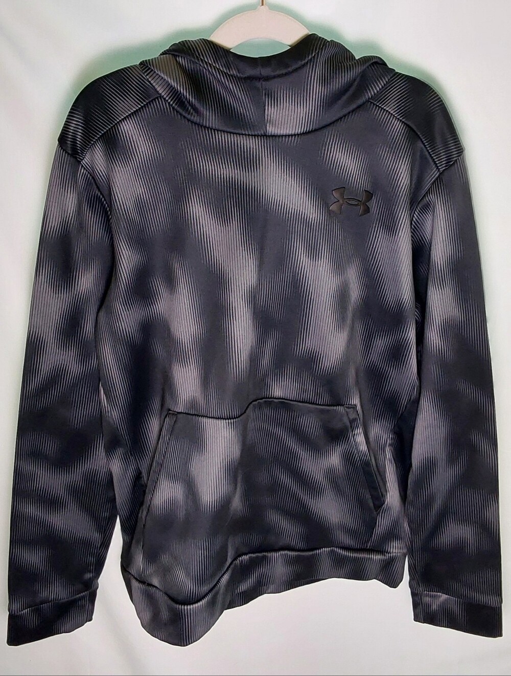 Boy's Under Armour Black & Gray Hoodie